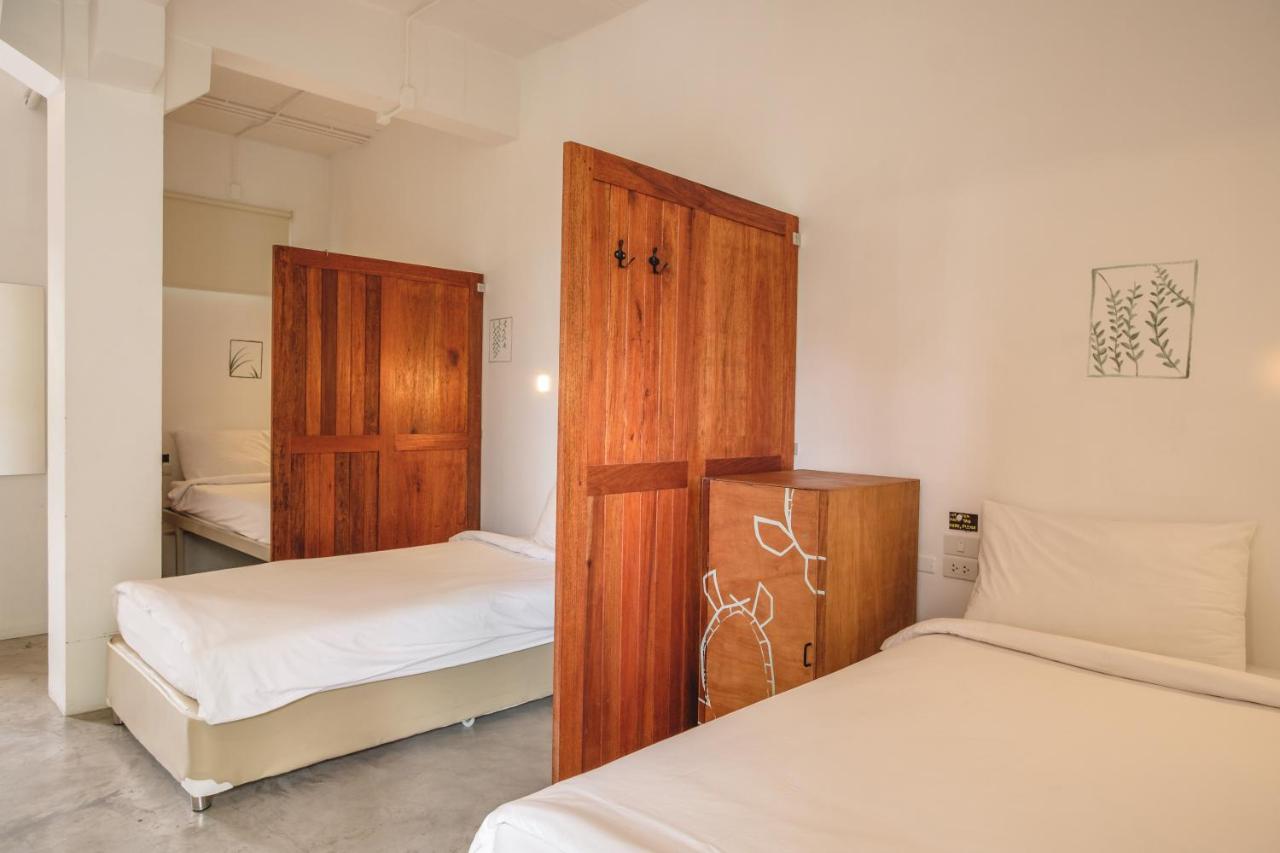 The Dearly Koh Tao Hostel-Padi 5 Star Dive Resort Екстер'єр фото