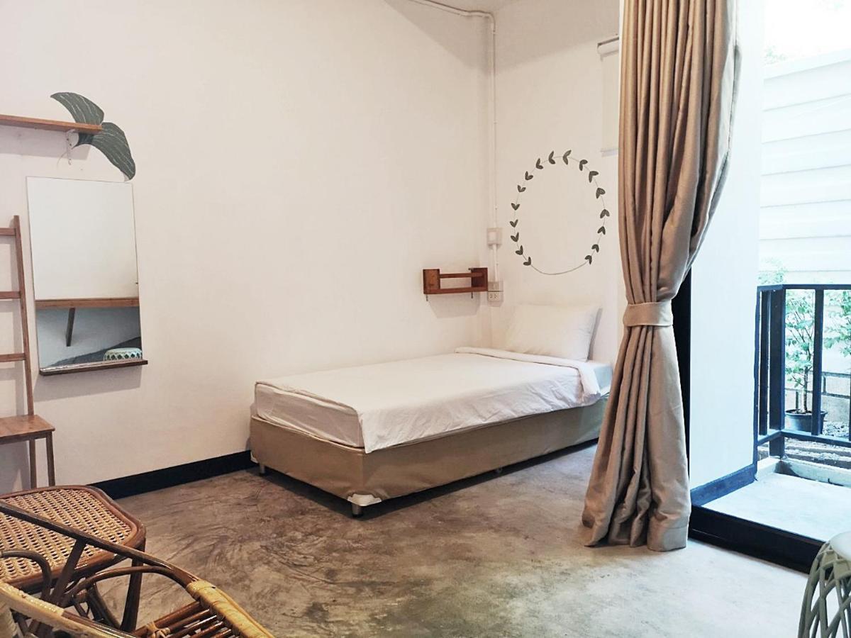 The Dearly Koh Tao Hostel-Padi 5 Star Dive Resort Екстер'єр фото